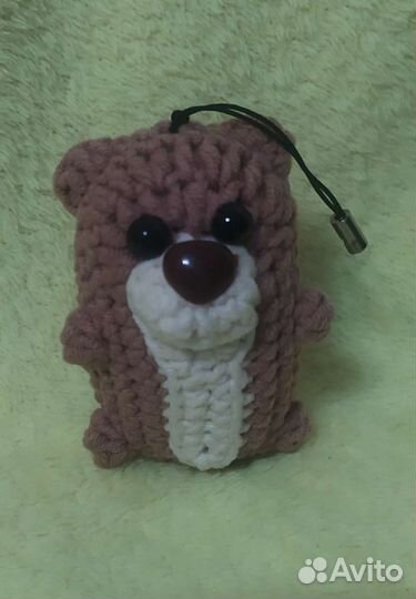 Вязаные брелки ручной работы