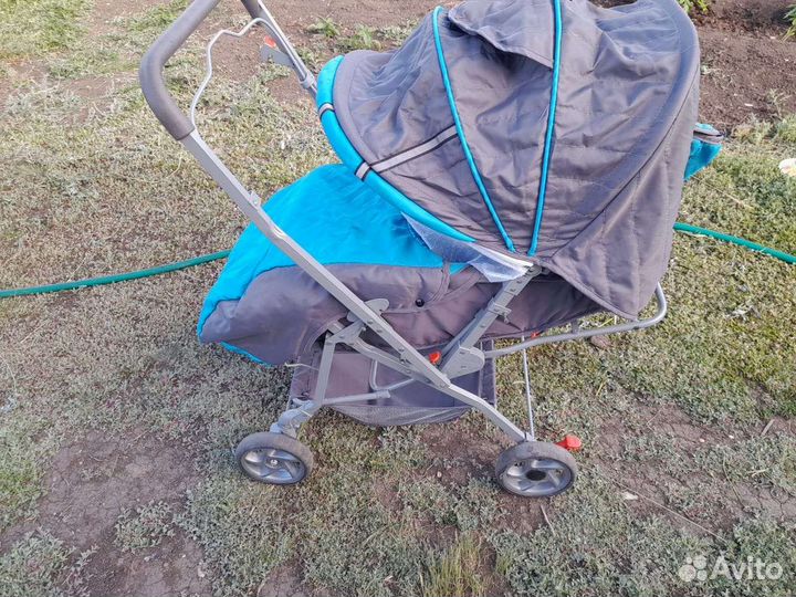 Прогулочная коляска