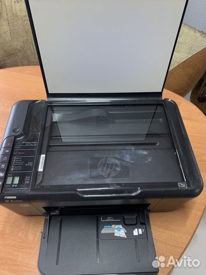 Принтер лазерный цветной hp