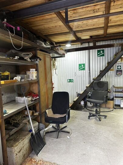 Гараж, > 30 м²