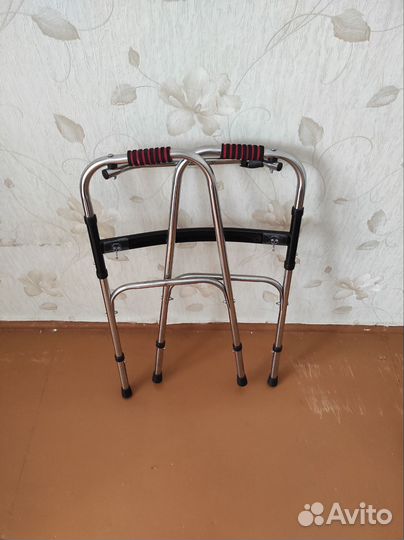 Ходунки для взрослых шагающие