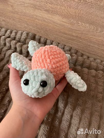 Игрушки ручной работы в ассортименте