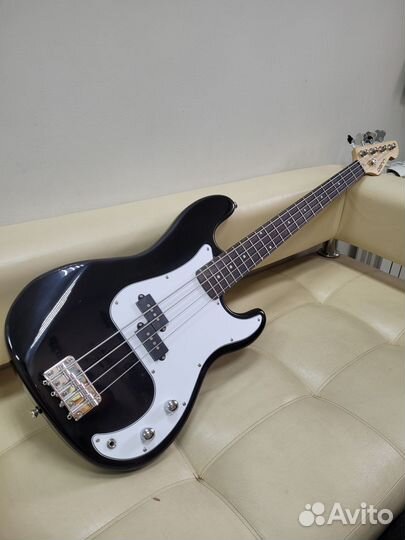 Новая бас гитара с гарантией Precision Denn SB-100