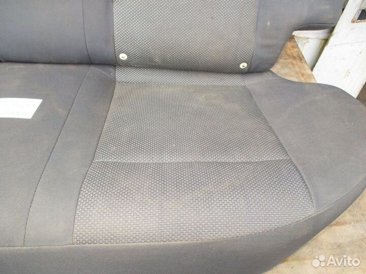 Сиденье заднее (диван) Chevrolet Aveo (T250)