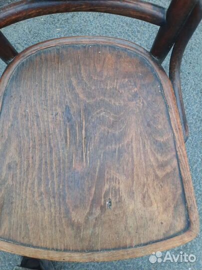 Стул старинный братья тонеть