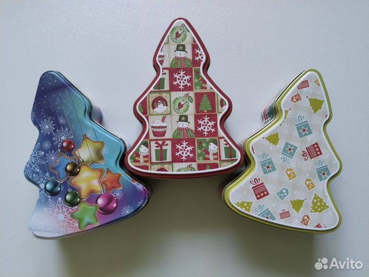 Новогодние металлические коробки