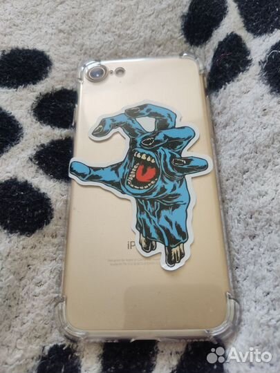 Телефон iPhone 7