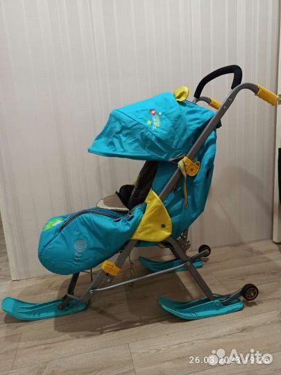 Коляска санки на лыжах
