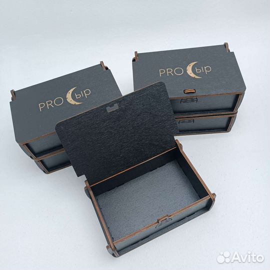 Коробка подарочная черная