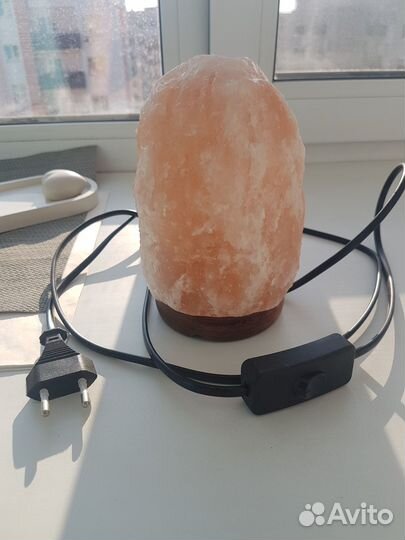 Соляная лампа из гималайской соли