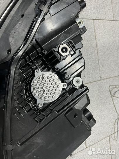 Фара на BMW X7