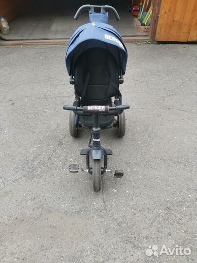 Детский 3х колесный велосипед с ручкой