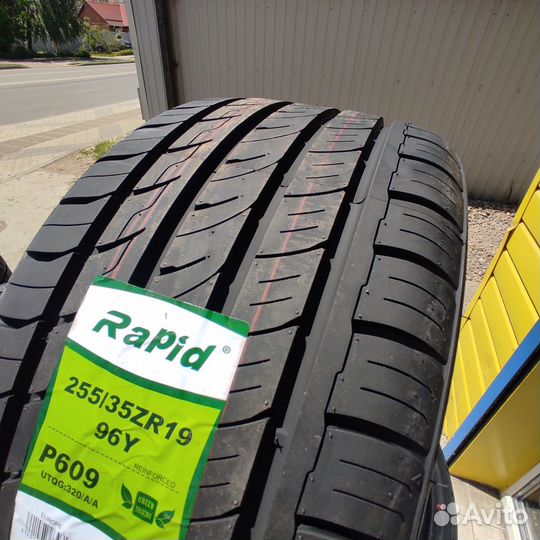 Rapid P609 255/35 R19