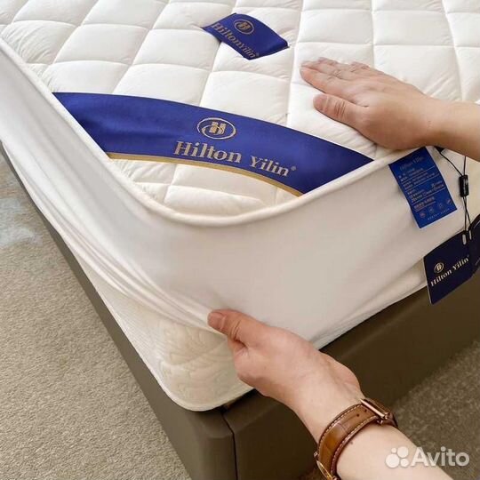 Наматрасник стеганый Hilton Garden