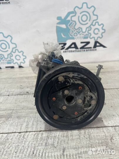 Компрессор кондиционера Renault Logan 2