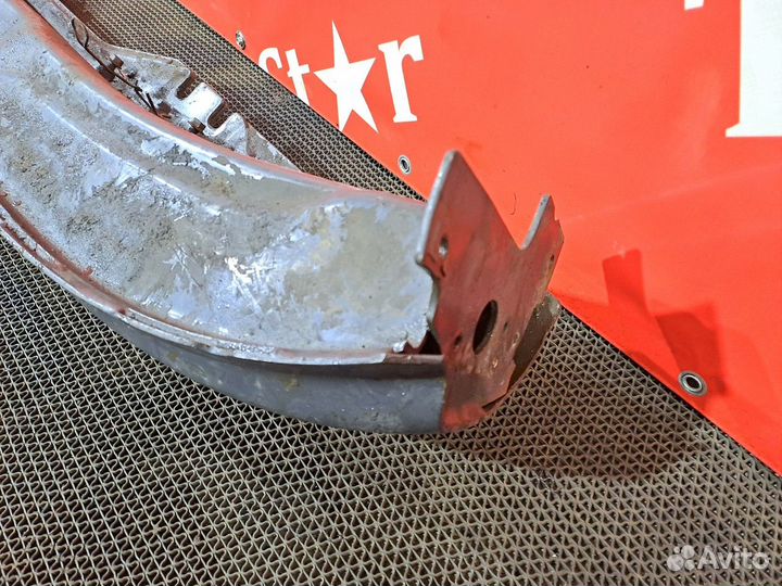 Усилитель переднего бампера Scania 5-series