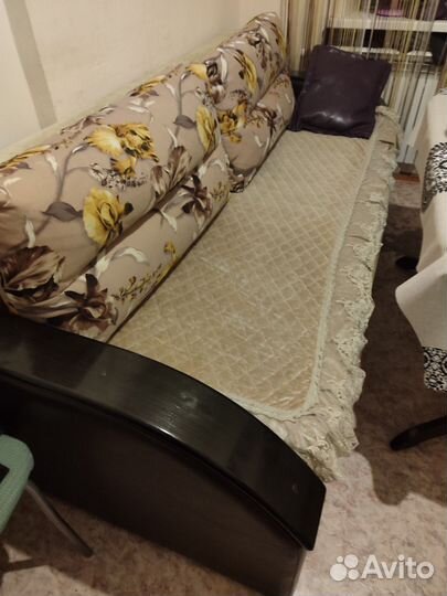 Продается Диван