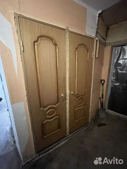 Двери в ванную и туалет бу