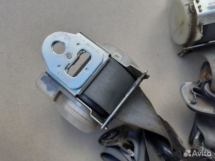 Задние ремни безопасности Hyundai Accent 2