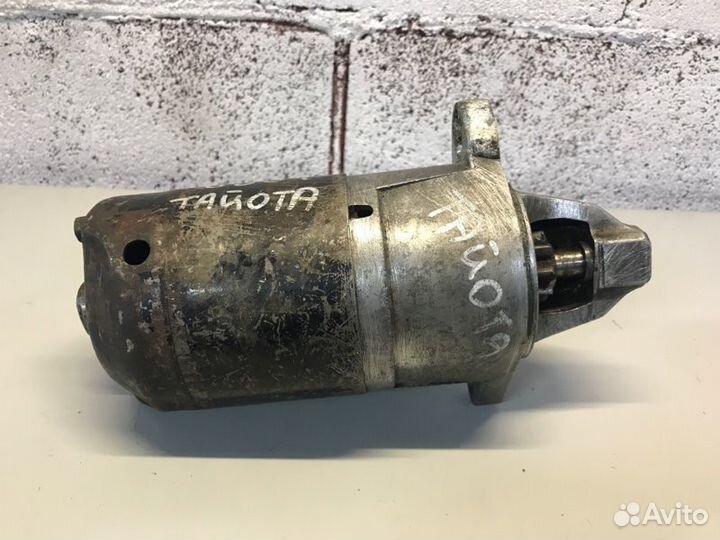 Стартер Toyota Hilux 1979-1983