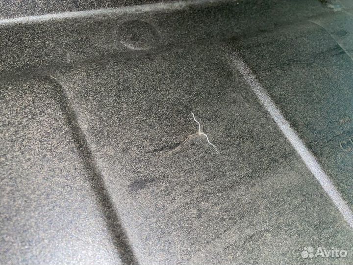 Обшивка багажника Mitsubishi Lancer седан 4G63