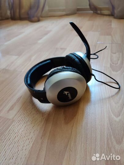 Наушники Cenius