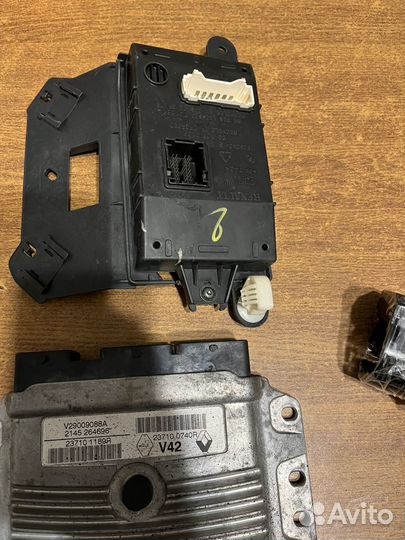 Блок эбу renault duster