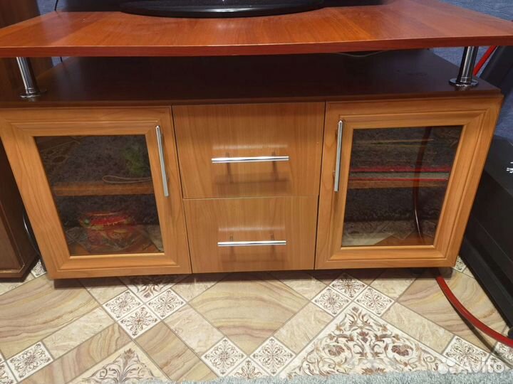 Тумба под телевизор бу