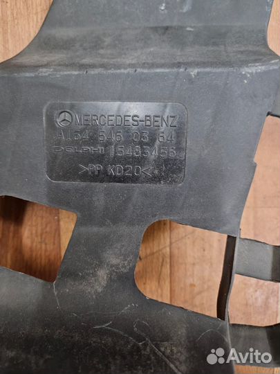 Кабель канал Mercedes ML350W164