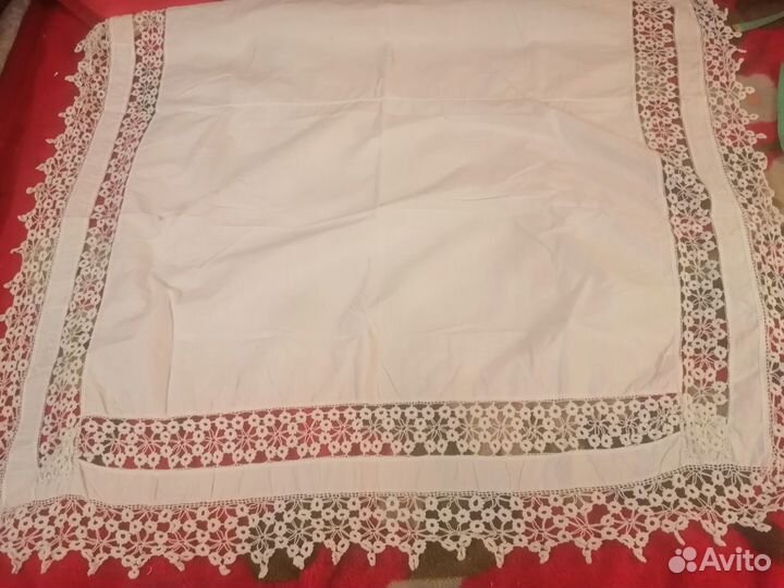 Накомодник с кружевом