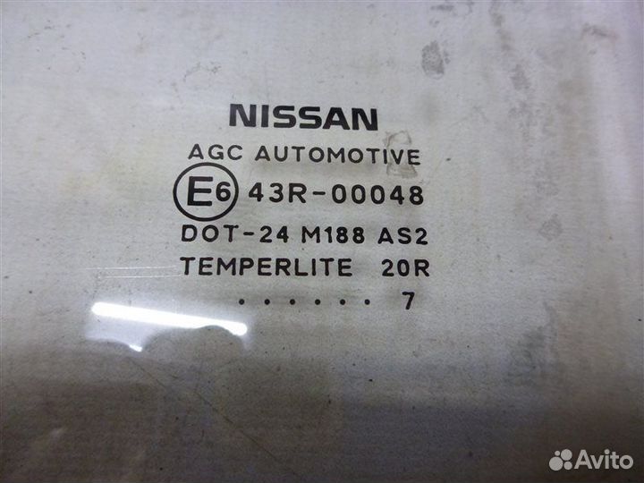 Стекло двери заднее левое Nissan Qashqai J10 K9K