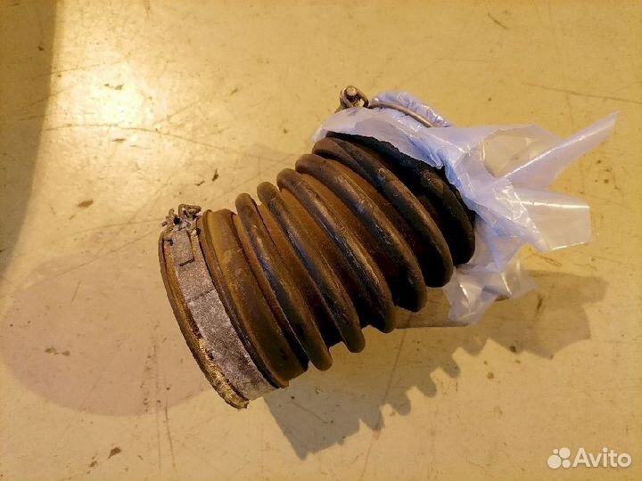 Патрубок воздушного фильтра 52817-28040 Toyota Est