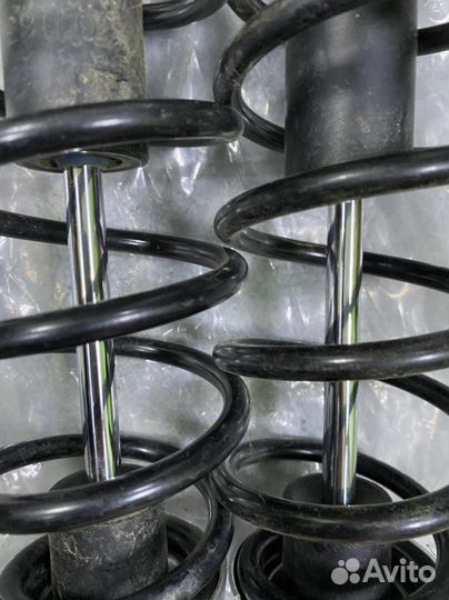 Оригинальный комплект амортизаторов Can-Am