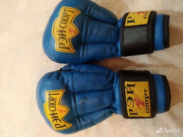 Перчатки, защита голени, пояс