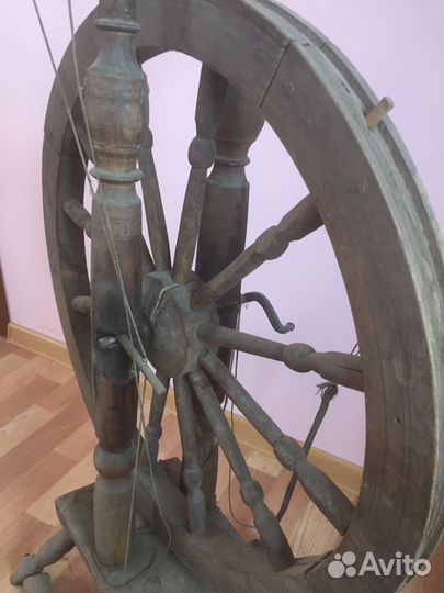 Прялка старинная