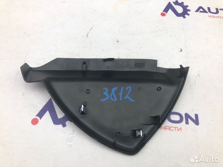 Накладка на торпедо правая Mercedes C-Class W204