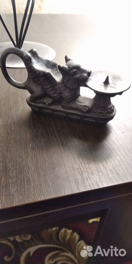 Старинный подсвечник