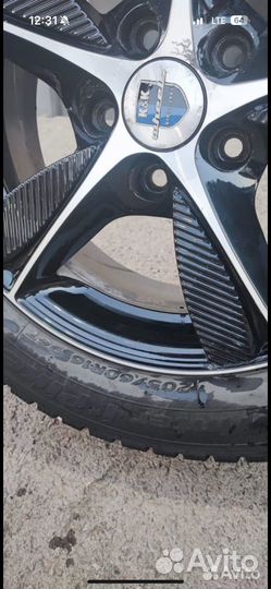 Hankook I'Pike RW11 215/60 R16