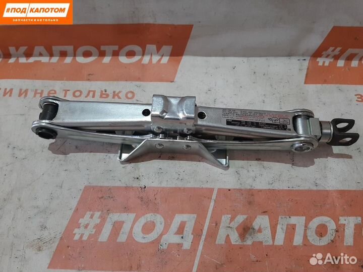 Домкрат Honda Accord 8 2009