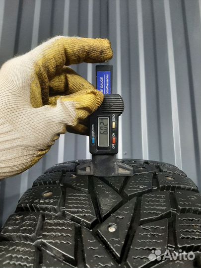 Dunlop SP Winter Ice 02 195/60 R15 92T