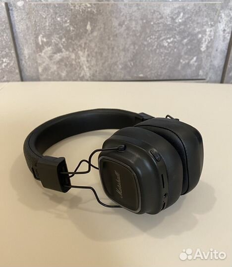 Беспроводные наушники marshall major 4