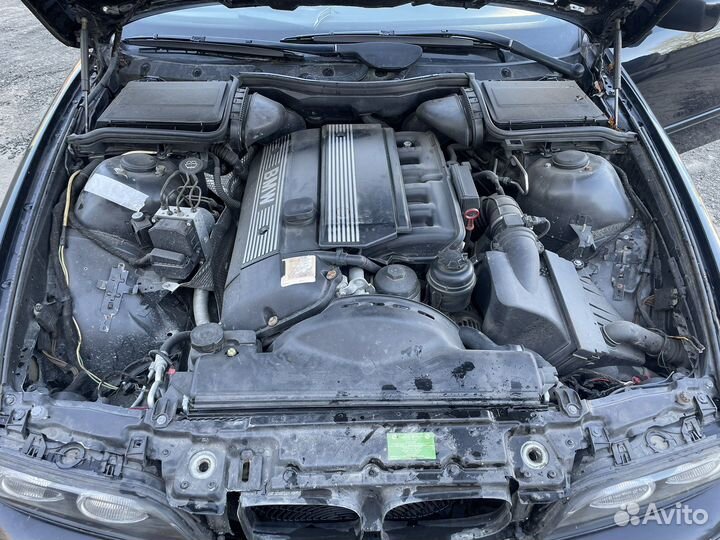 Bmw 5 e39 целиком на запчасти