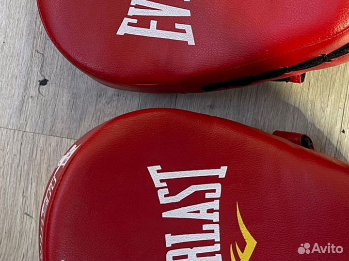 12 пар боксерских лап