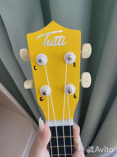 Укулеле Tutti