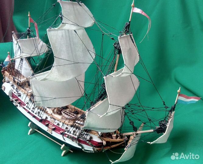 Модель корабля 