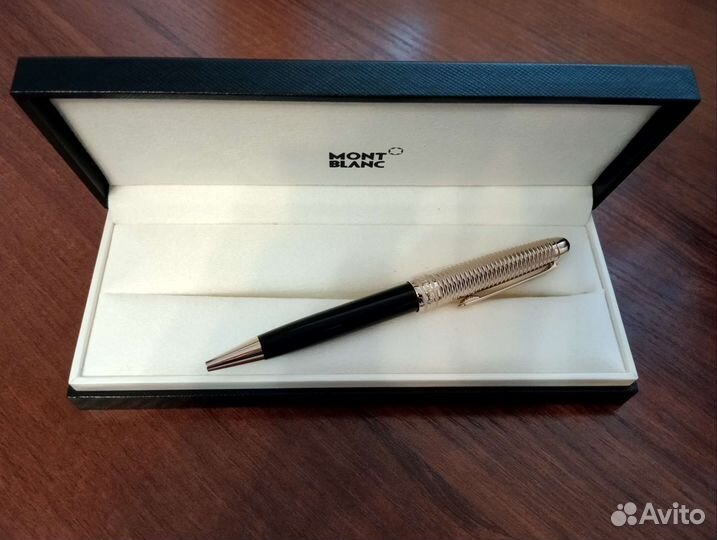 Шариковая ручка Montblanc geometry classique