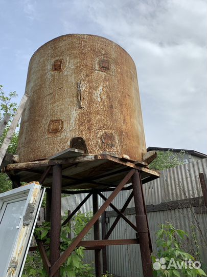 Бочка металлическая для воды б/у