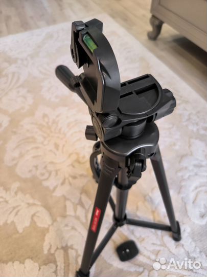 Новый штатив для фото и видеокамер