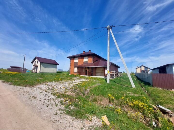 Дом 181 м² на участке 12,5 сот.