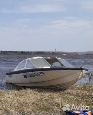 Лодка с мотором